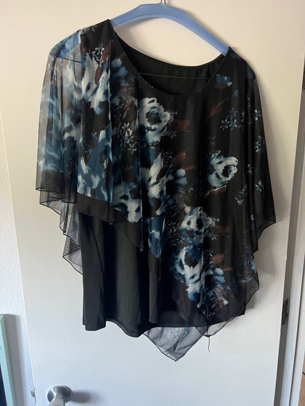 Source Unknown Black Floral Mesh Overlay Blouse with Blue Accents